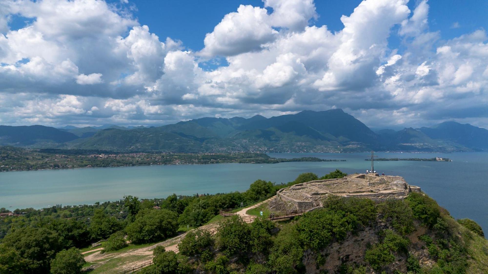 Agriturismo La Filanda Манерба-дель-Гарда Экстерьер фото