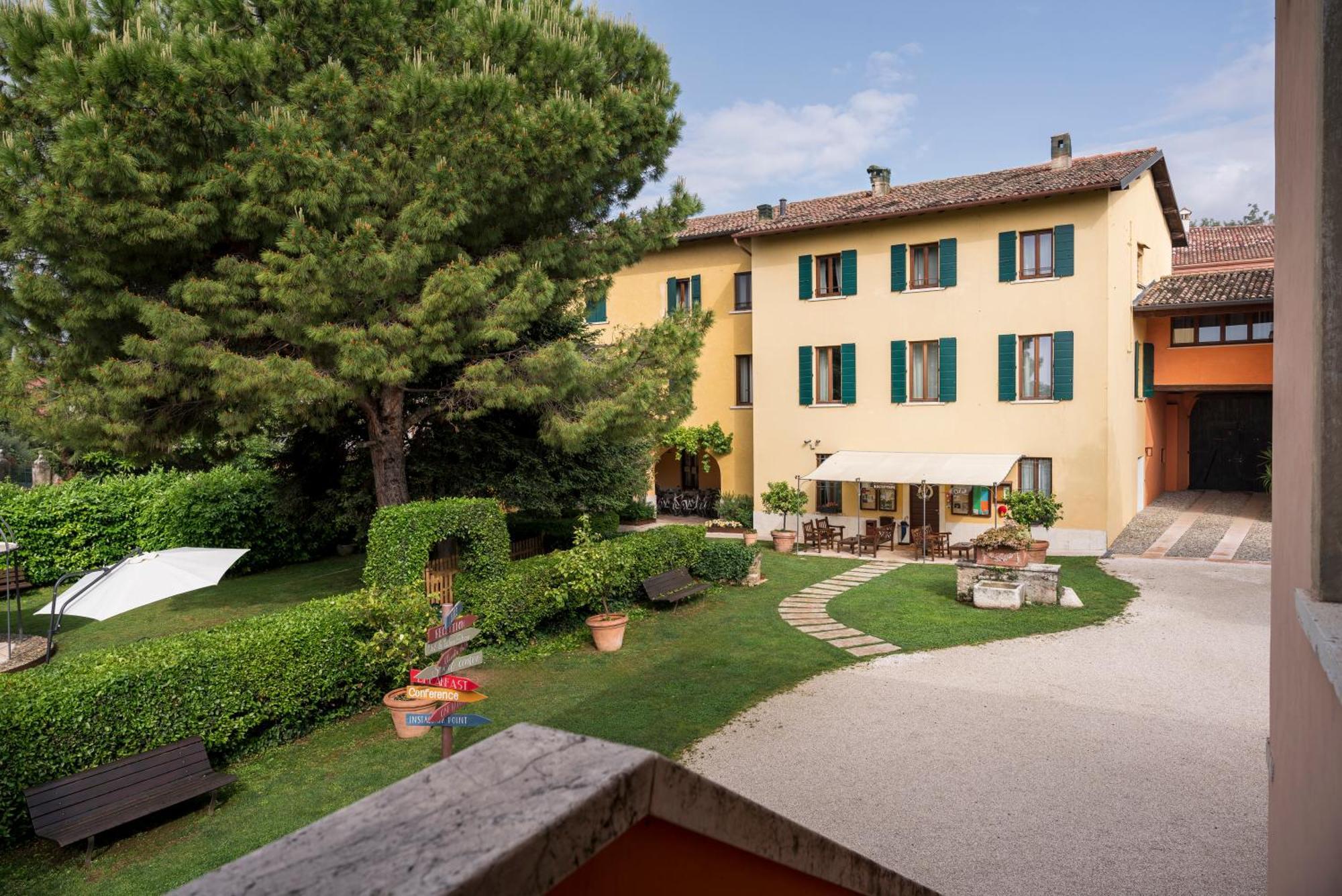 Agriturismo La Filanda Манерба-дель-Гарда Экстерьер фото